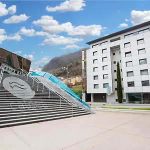 Hotel Yomo Mola Park ****
