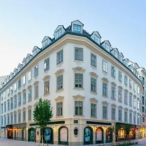 The Leo Grand Viena