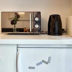 Cosy & Charming In The Centre Apartment