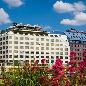 Radisson Red Hotel, Viena