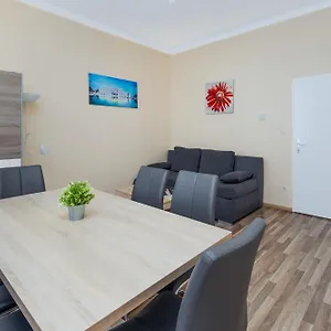 Puchsbaumgasse Apartament