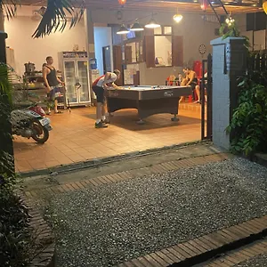 旅馆 Aurora Backpackers 