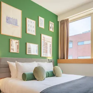 https://easyhotel-amsterdam-airport-schiphol.amsterdamhotelsnl.com