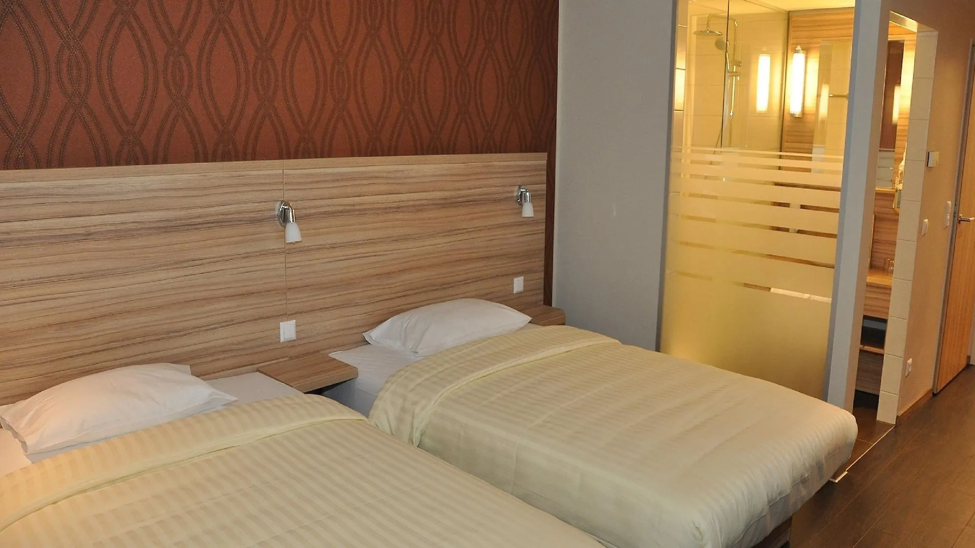 Leonardo Hotel Vienna Hauptbahnhof 4*,  Austria