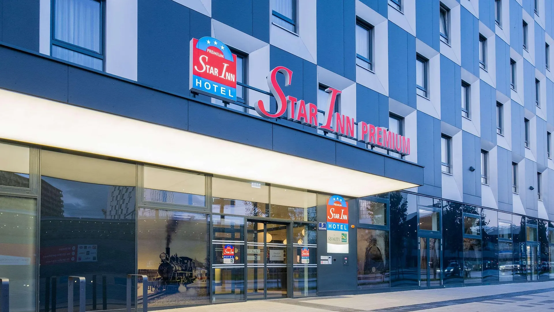 Leonardo Hotel Vienna Hauptbahnhof 4*,