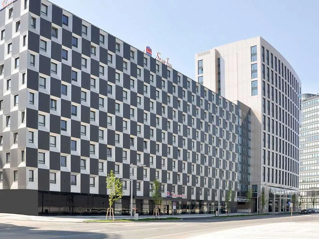 Leonardo Hotel Vienna Hauptbahnhof 4*,  Austria